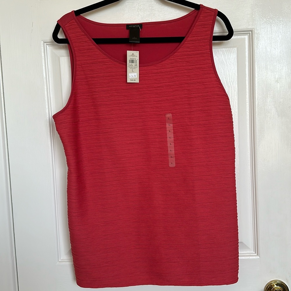 NWT Ann Taylor sleeveless tank shirt Large  Rust  color. Front ribbed
